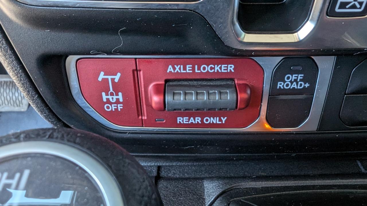 Jeep Wrangler Willys 4 Door 4x4 2024