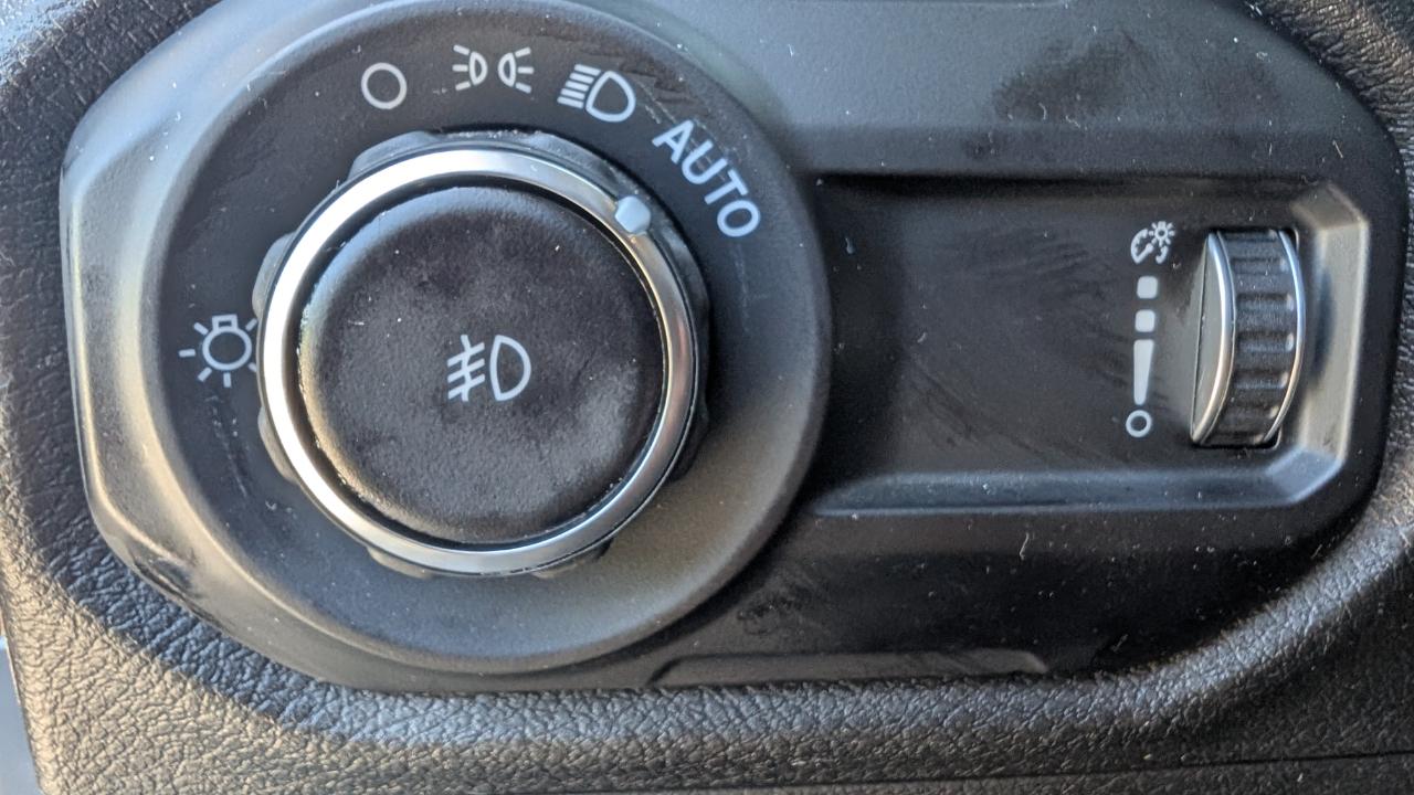 Jeep Wrangler Willys 4 Door 4x4 2024