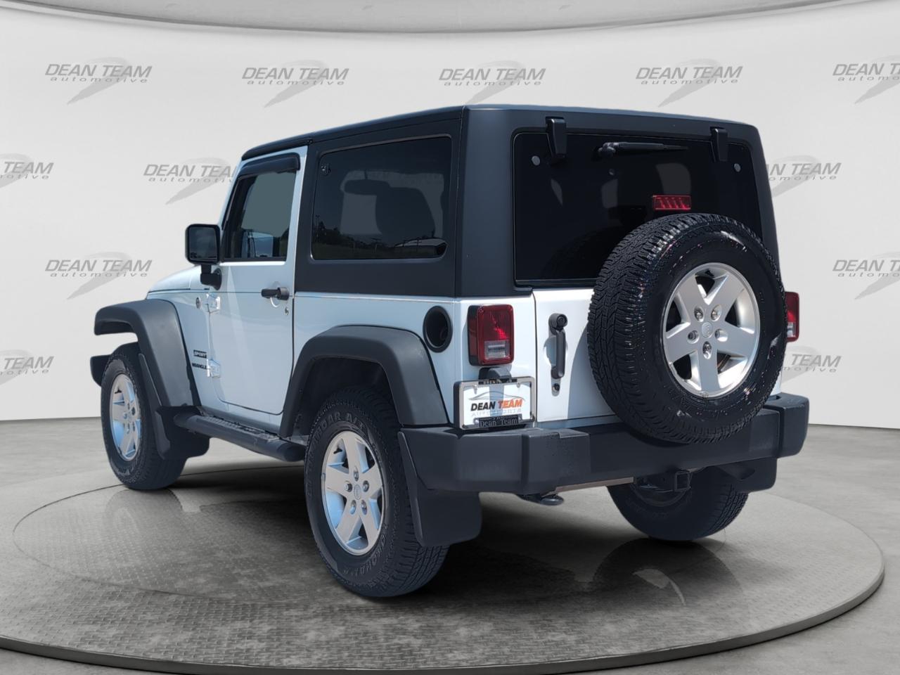 Jeep Wrangler 4WD 2dr Sport 2013