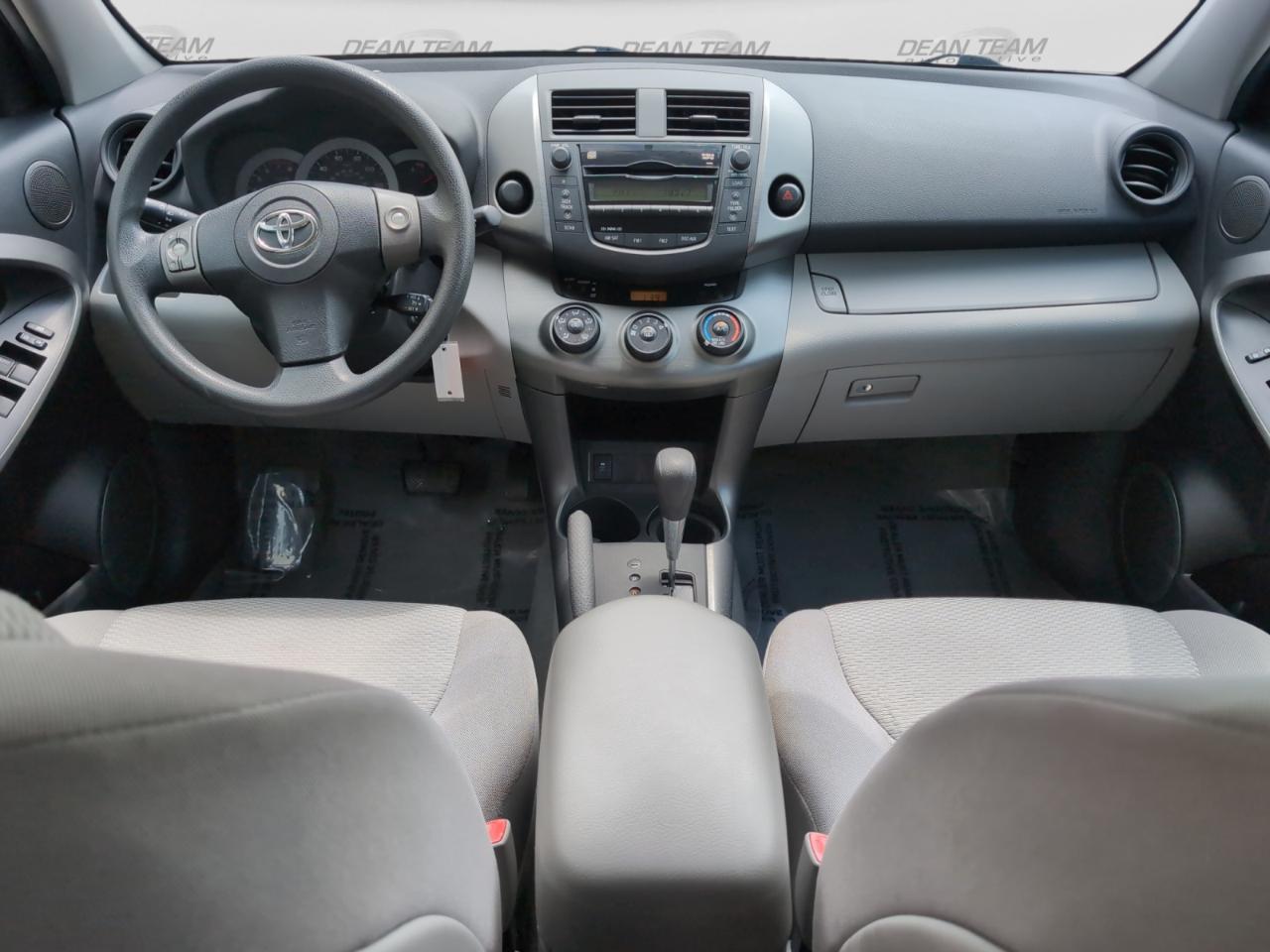 Toyota RAV4  2011