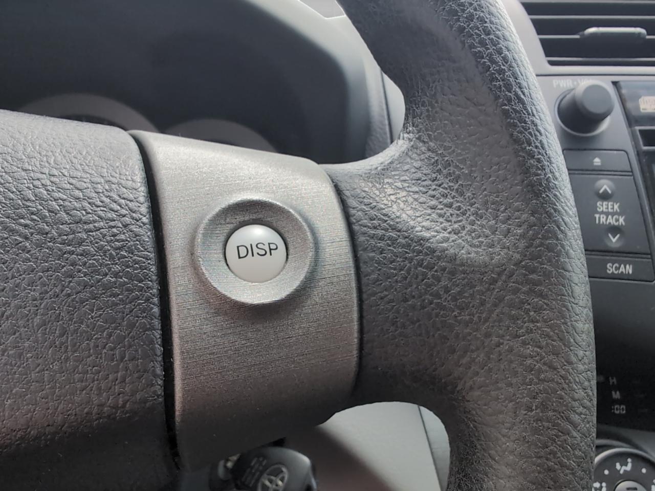 Toyota RAV4  2011