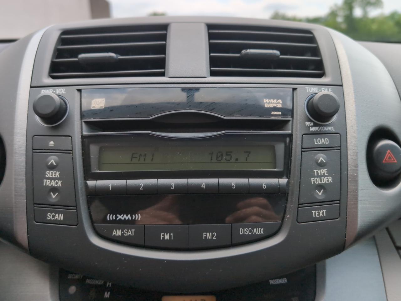 Toyota RAV4  2011