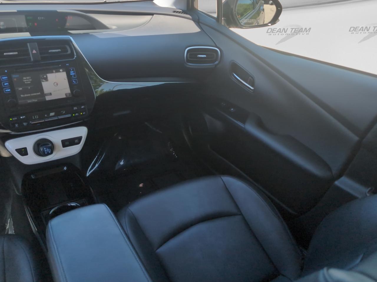 Toyota Prius Three Touring 2017