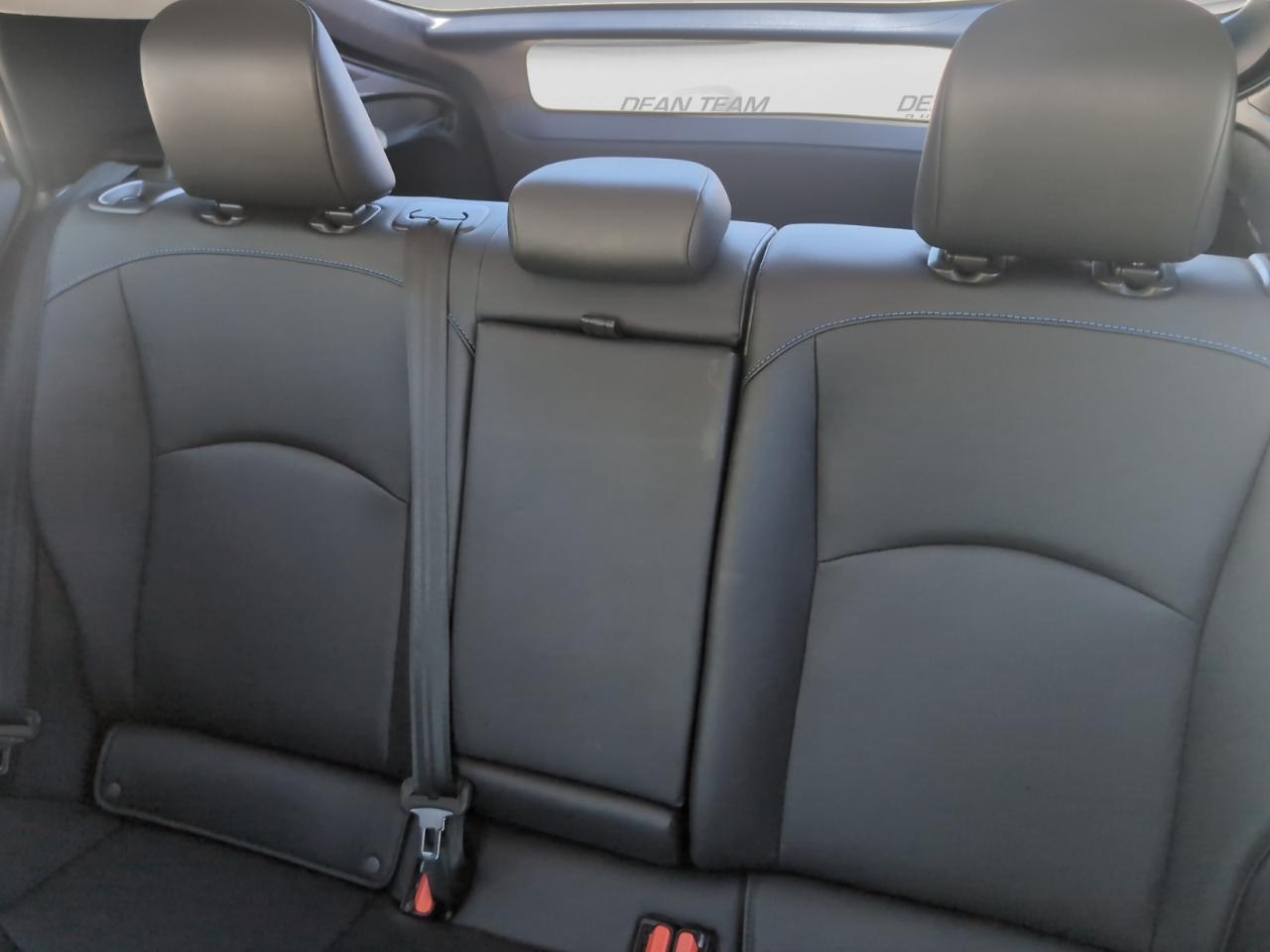 Toyota Prius Three Touring 2017