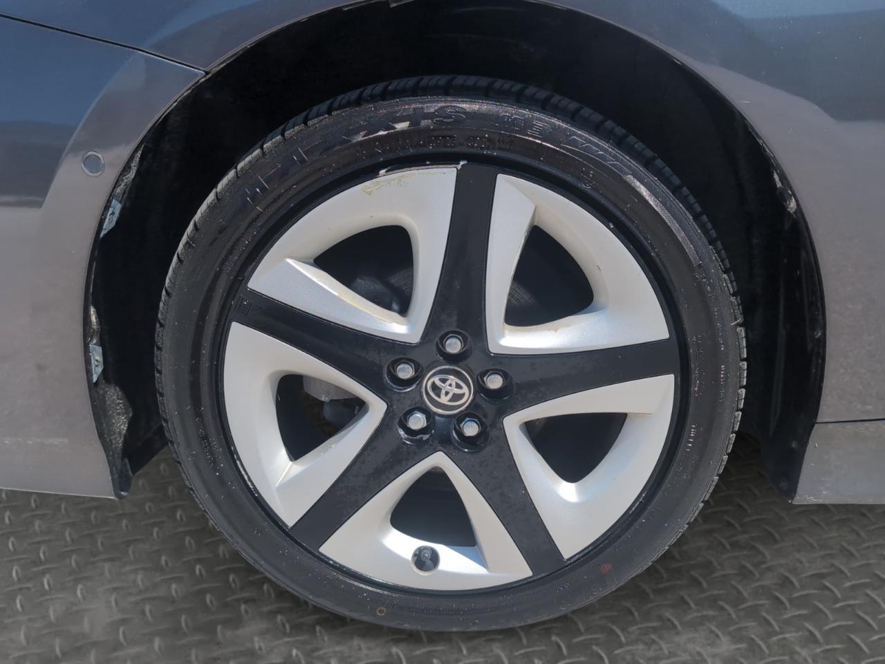 Toyota Prius Three Touring 2017
