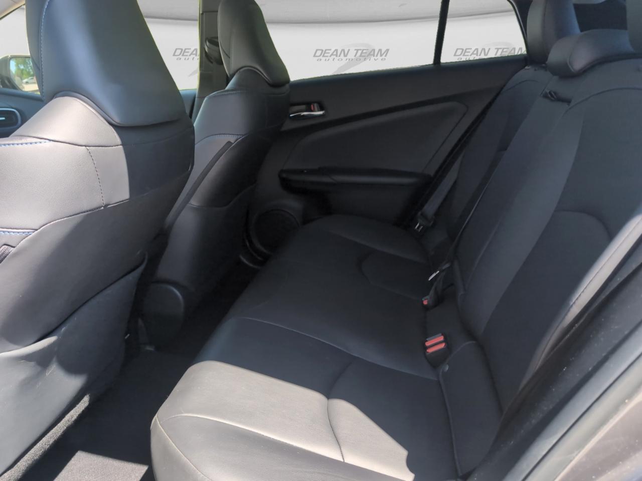 Toyota Prius Three Touring 2017