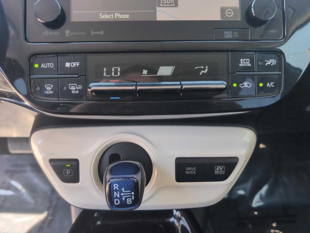 Toyota Prius Three Touring 2017
