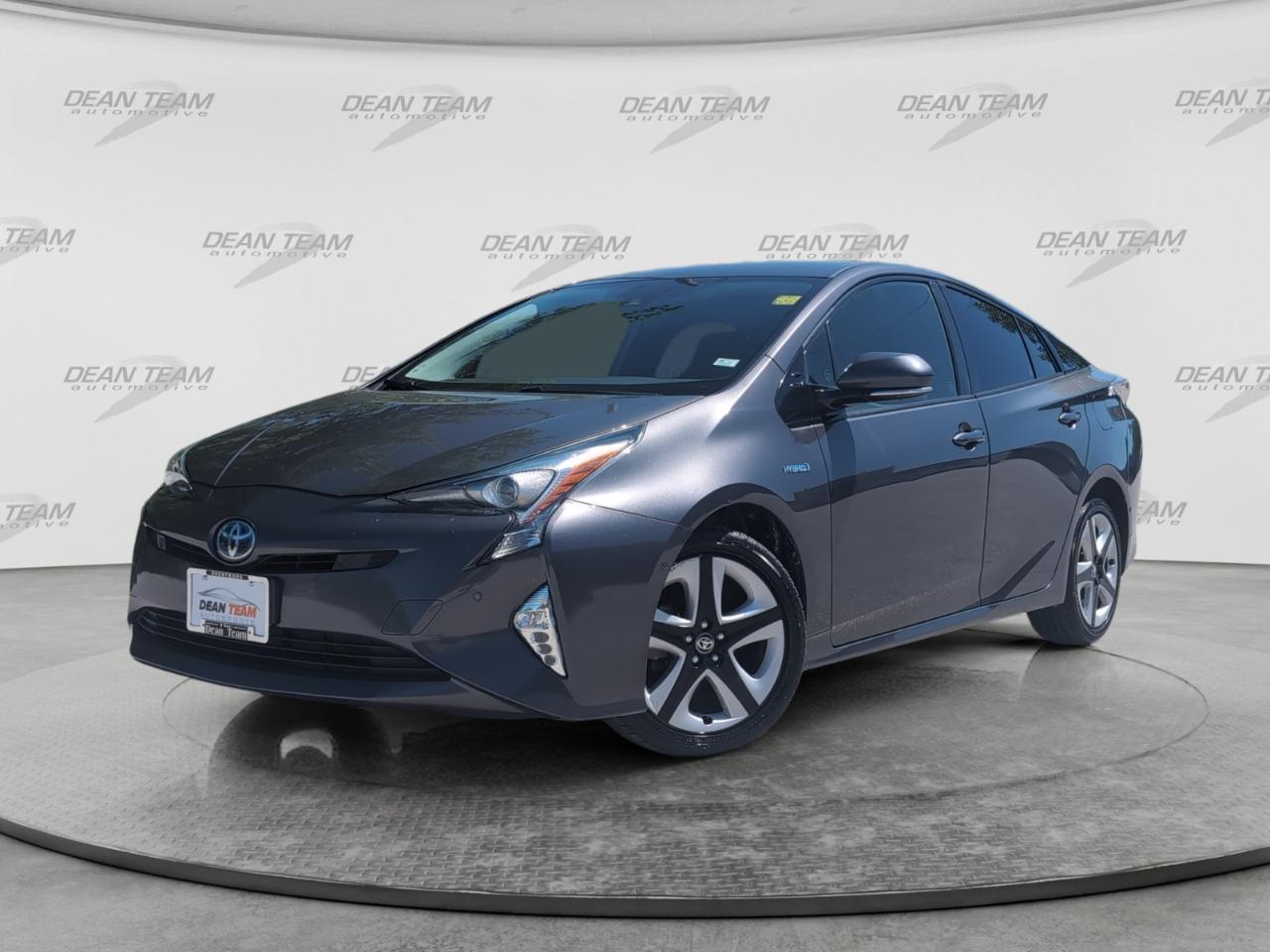 Toyota Prius Three Touring 2017