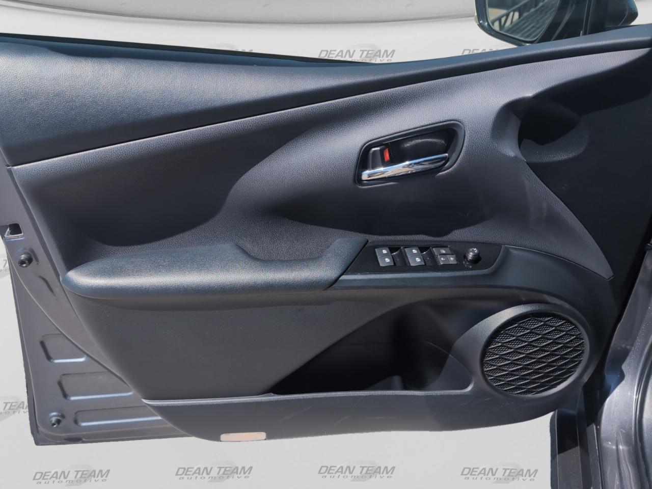 Toyota Prius Three Touring 2017