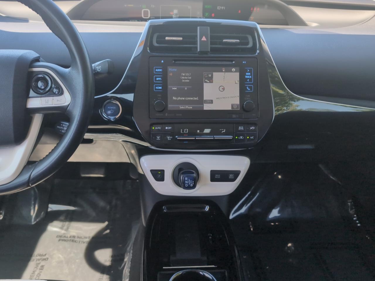 Toyota Prius Three Touring 2017