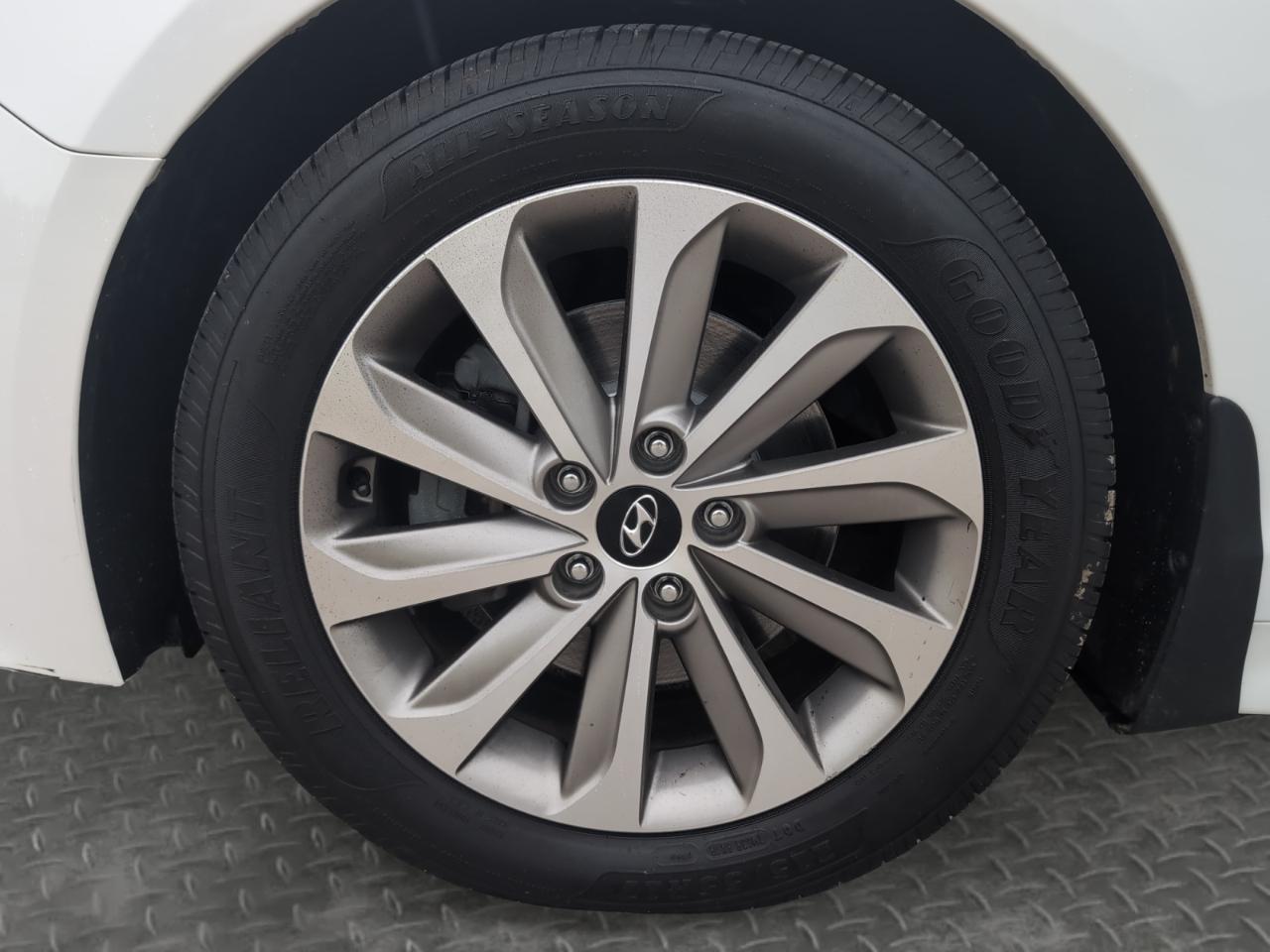 Hyundai Sonata 4dr Sdn 2.4L Sport 2016