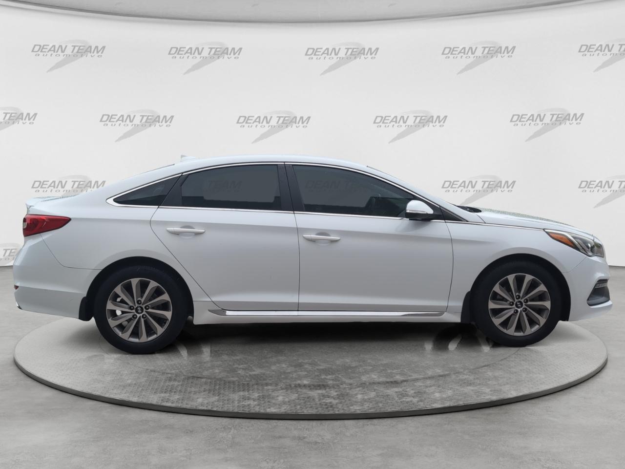 Hyundai Sonata 4dr Sdn 2.4L Sport 2016