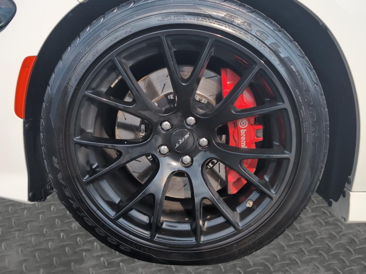 Dodge Charger 4dr Sdn SRT Hellcat RWD 2016