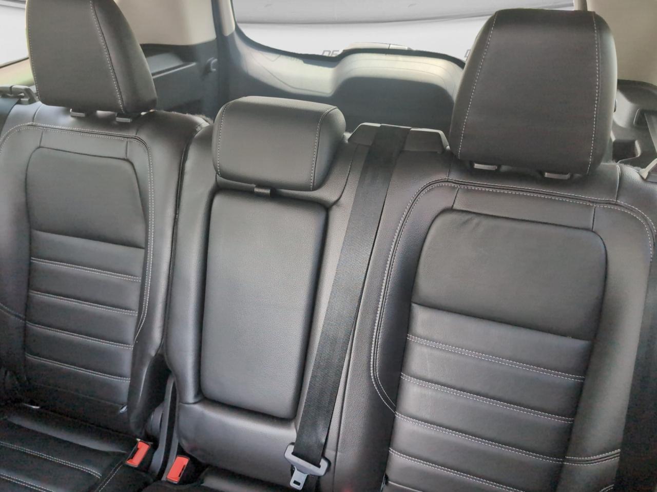 Ford Escape Titanium 4WD 2017