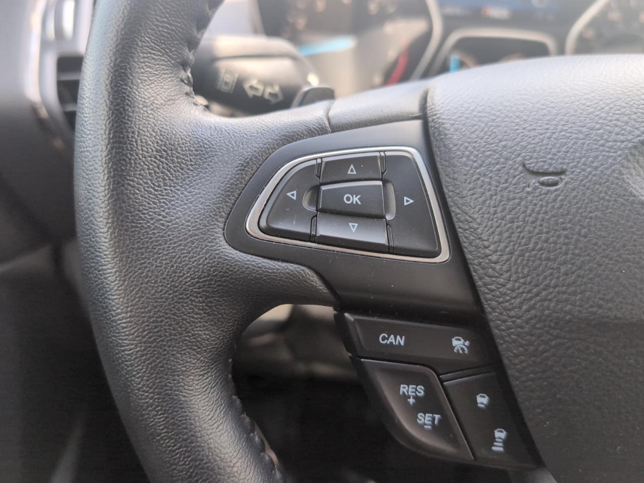 Ford Escape Titanium 4WD 2017