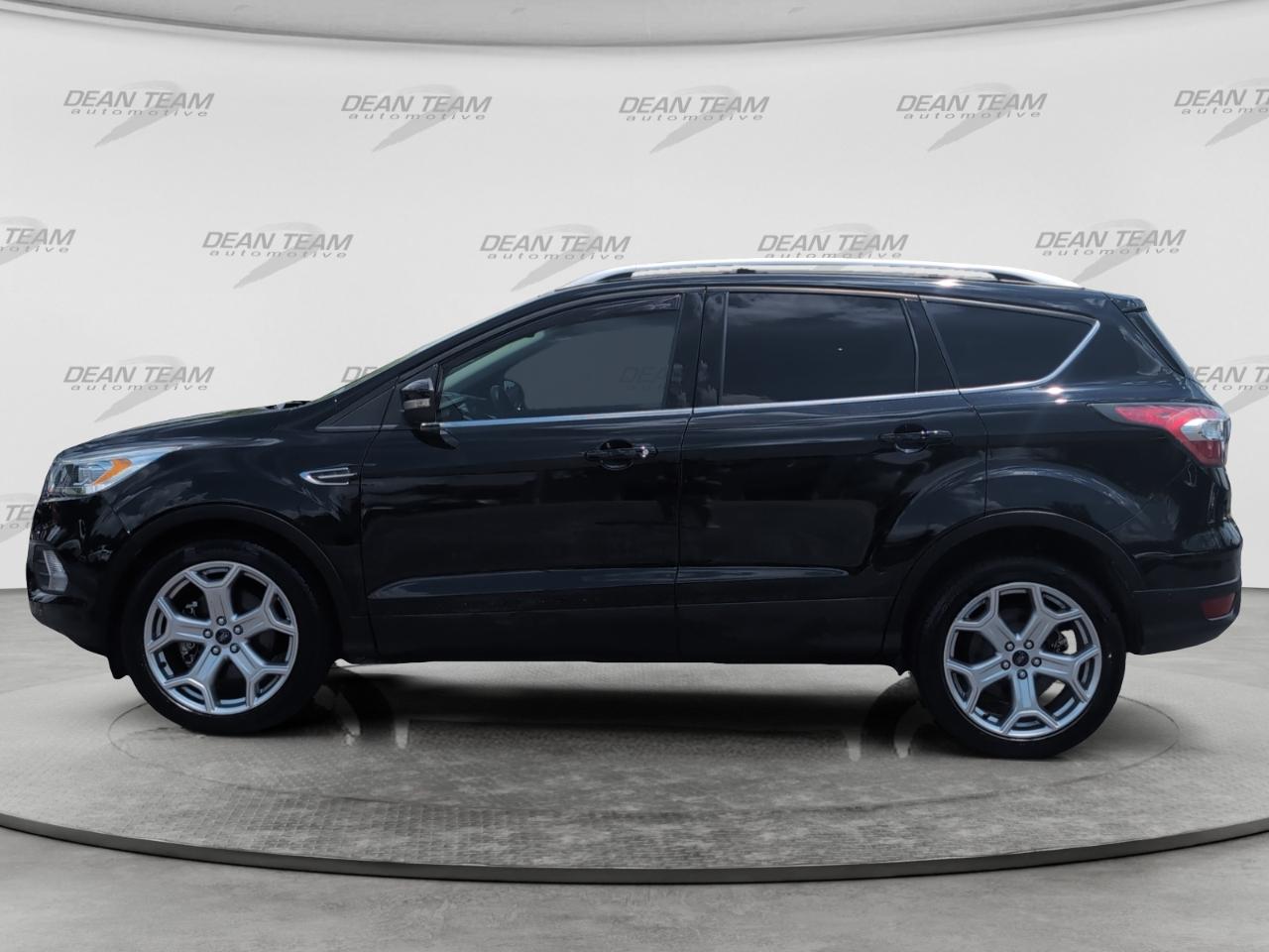 Ford Escape Titanium 4WD 2017
