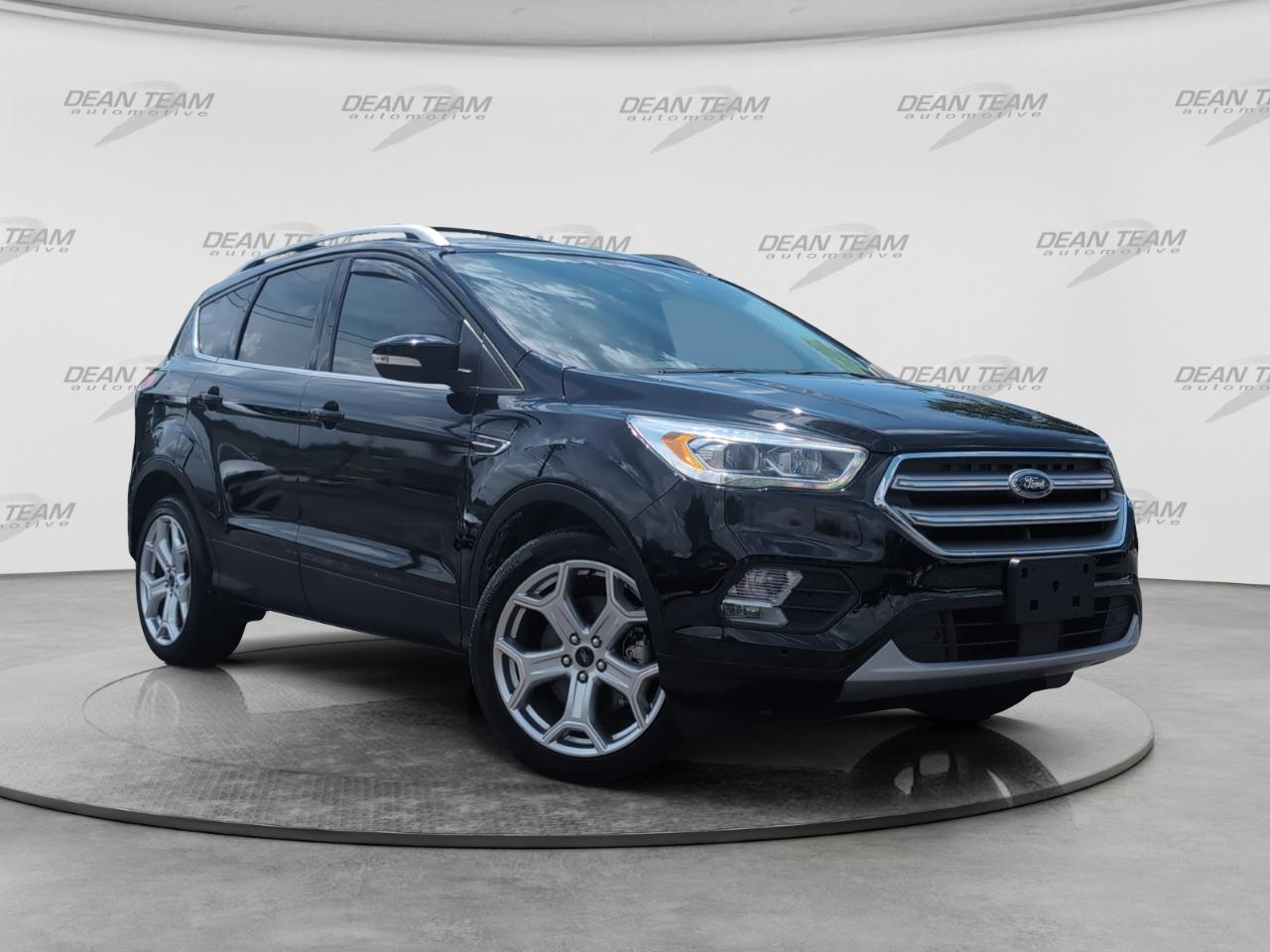 Ford Escape Titanium 4WD 2017