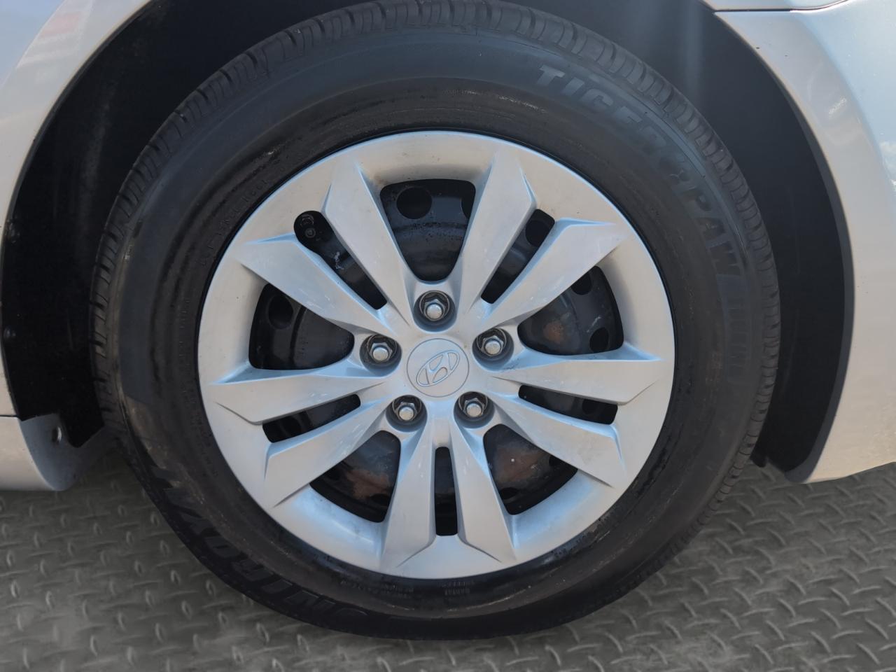 Hyundai Sonata  2011