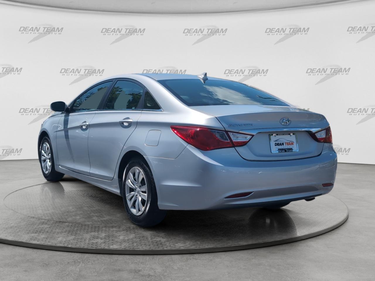 Hyundai Sonata  2011