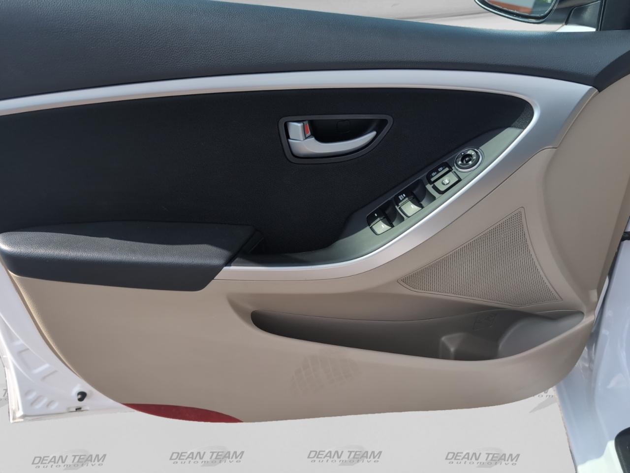 Hyundai Elantra GT 5dr HB Auto 2016
