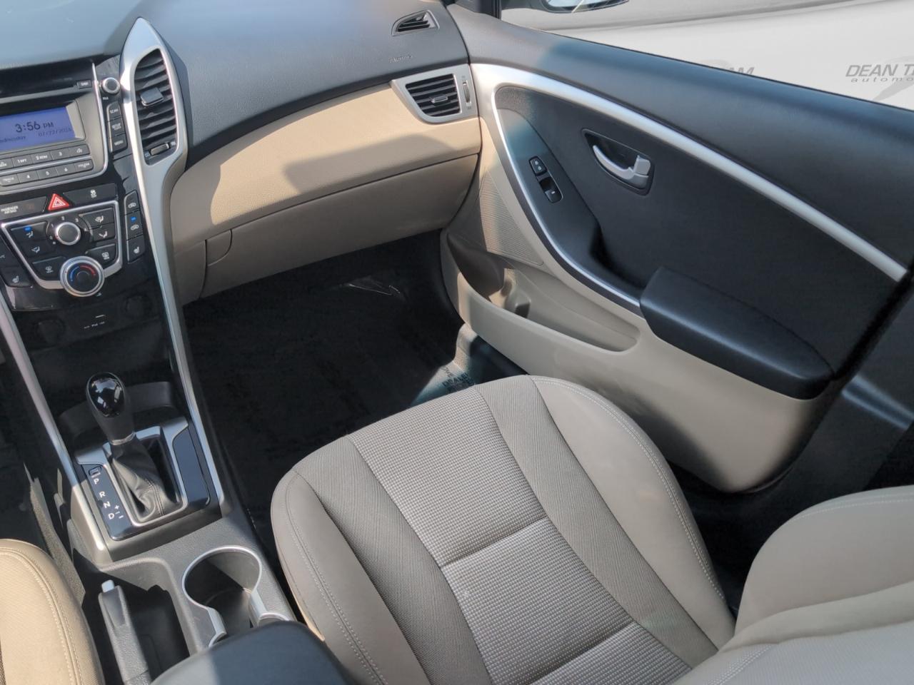 Hyundai Elantra GT 5dr HB Auto 2016
