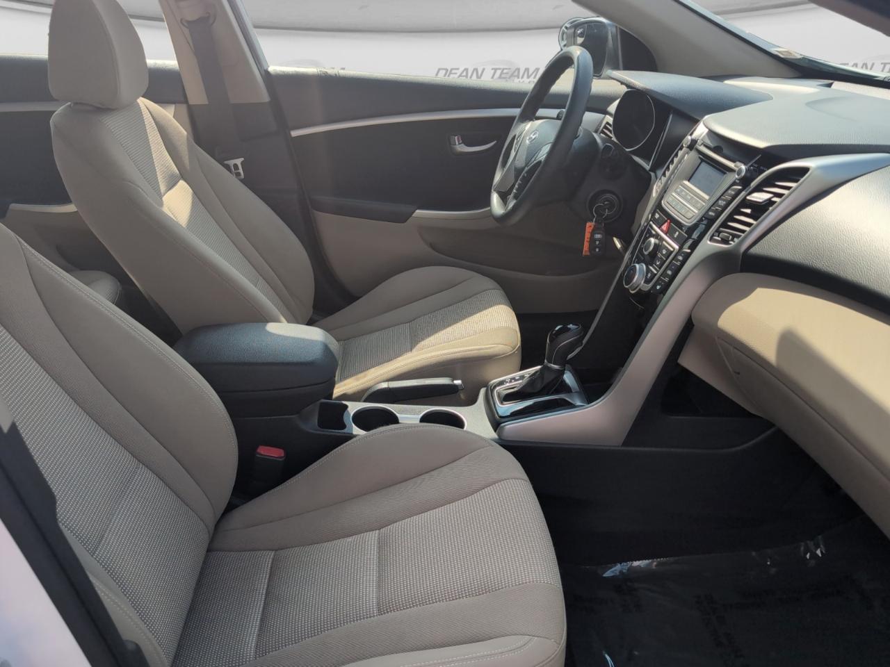 Hyundai Elantra GT 5dr HB Auto 2016