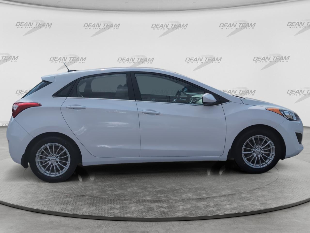 Hyundai Elantra GT 5dr HB Auto 2016