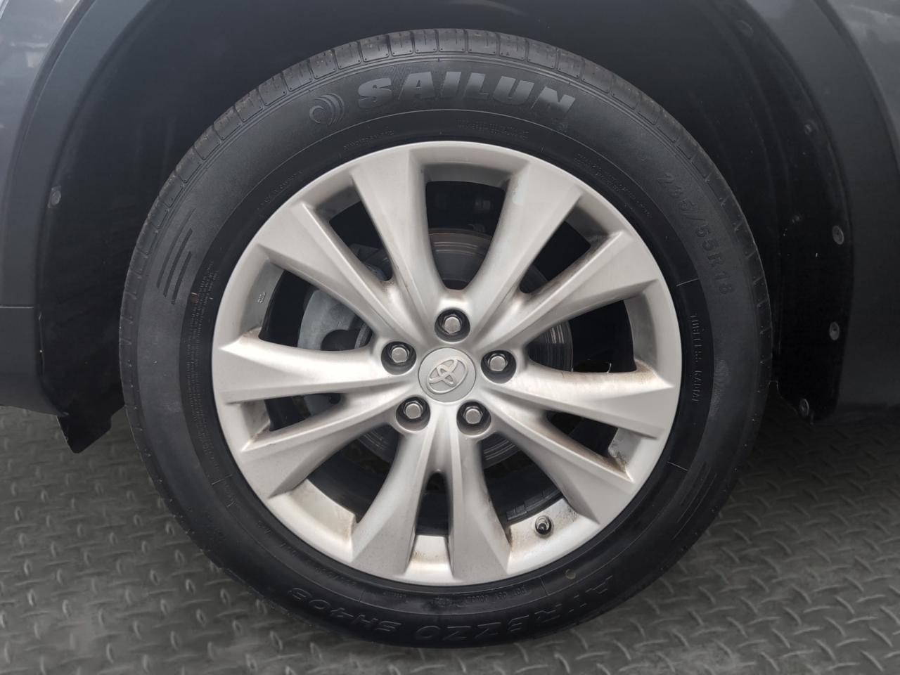 Toyota RAV4  2015