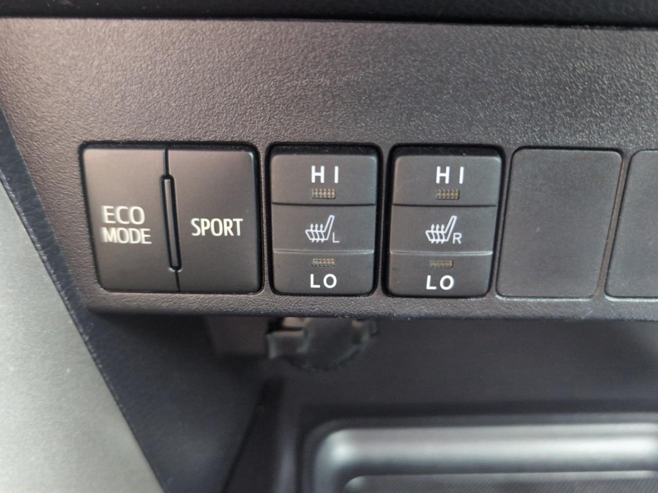 Toyota RAV4  2015