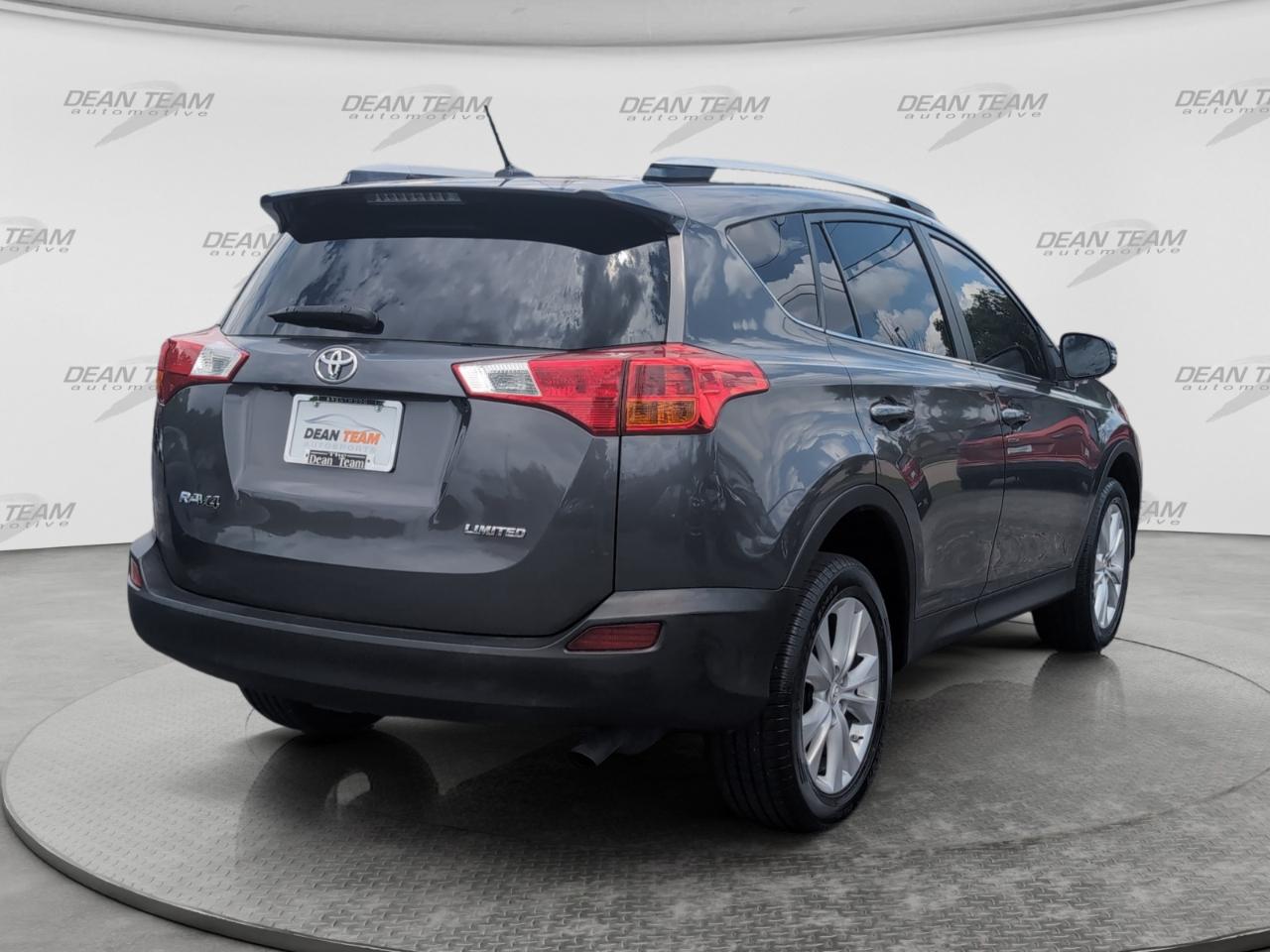Toyota RAV4  2015