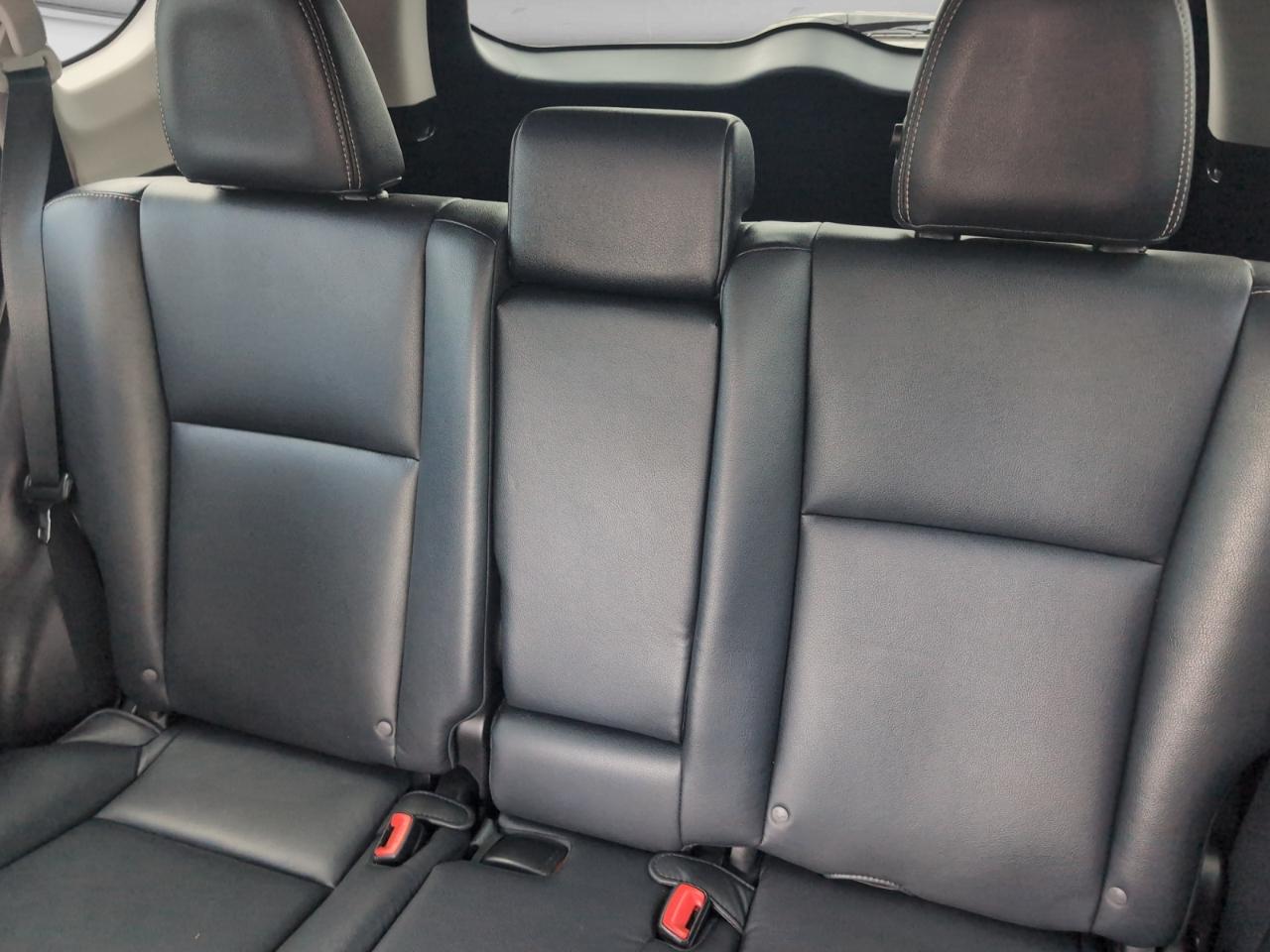 Toyota RAV4  2015