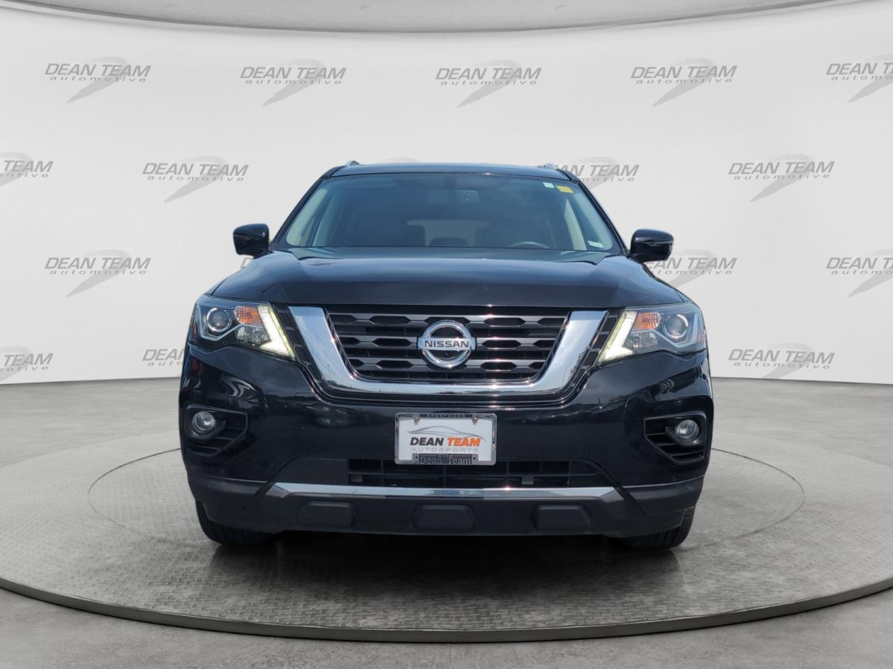 Nissan Pathfinder 4x4 SL 2018