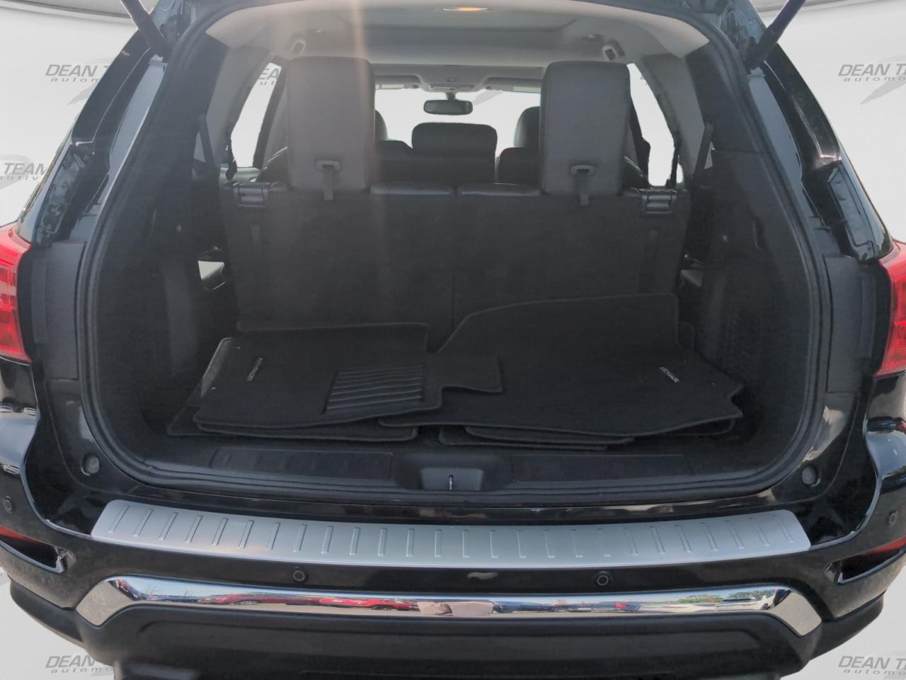 Nissan Pathfinder 4x4 SL 2018