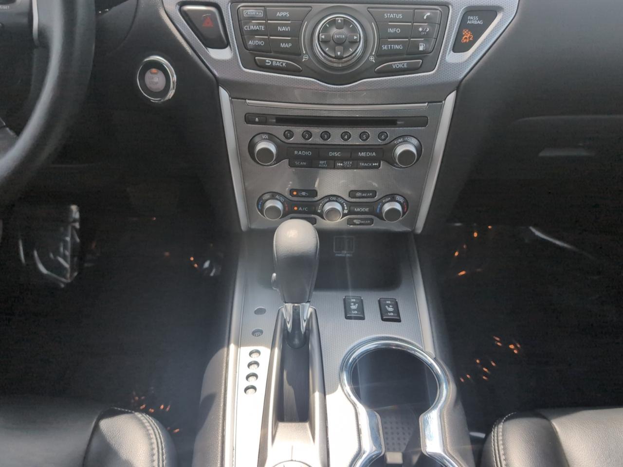 Nissan Pathfinder 4x4 SL 2018