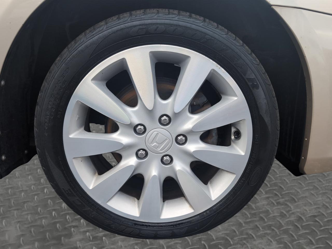 Honda Accord Sdn LX V6 AT 2006