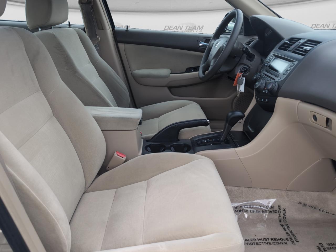 Honda Accord Sdn LX V6 AT 2006