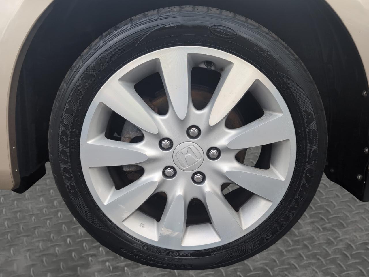 Honda Accord Sdn LX V6 AT 2006