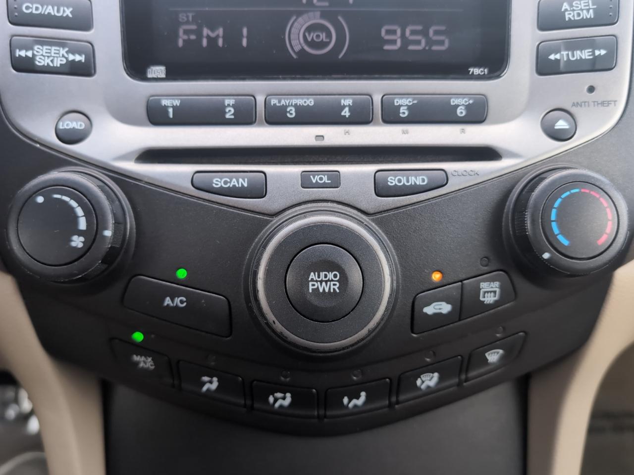 Honda Accord Sdn LX V6 AT 2006