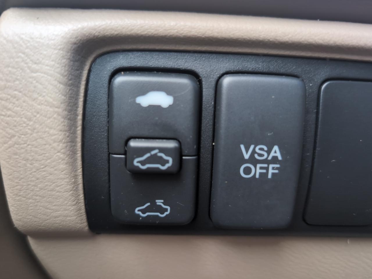Honda Accord Sdn LX V6 AT 2006
