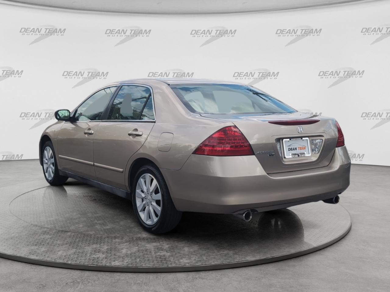 Honda Accord Sdn LX V6 AT 2006