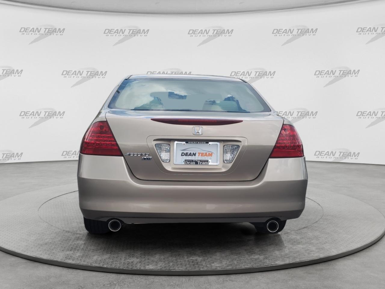 Honda Accord Sdn LX V6 AT 2006