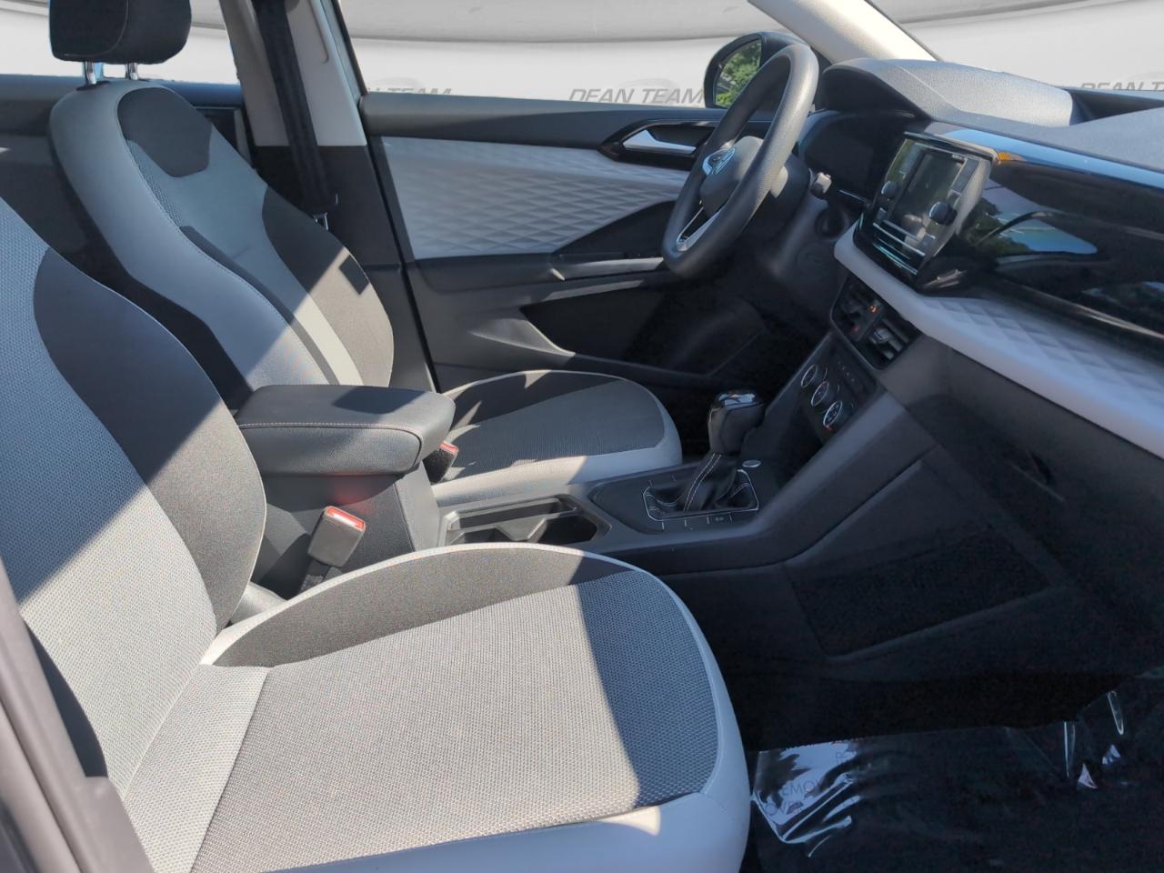 Volkswagen Taos S FWD 2022