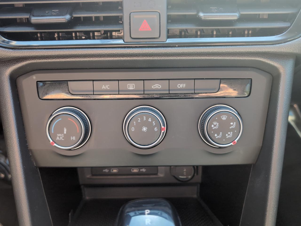 Volkswagen Taos S FWD 2022