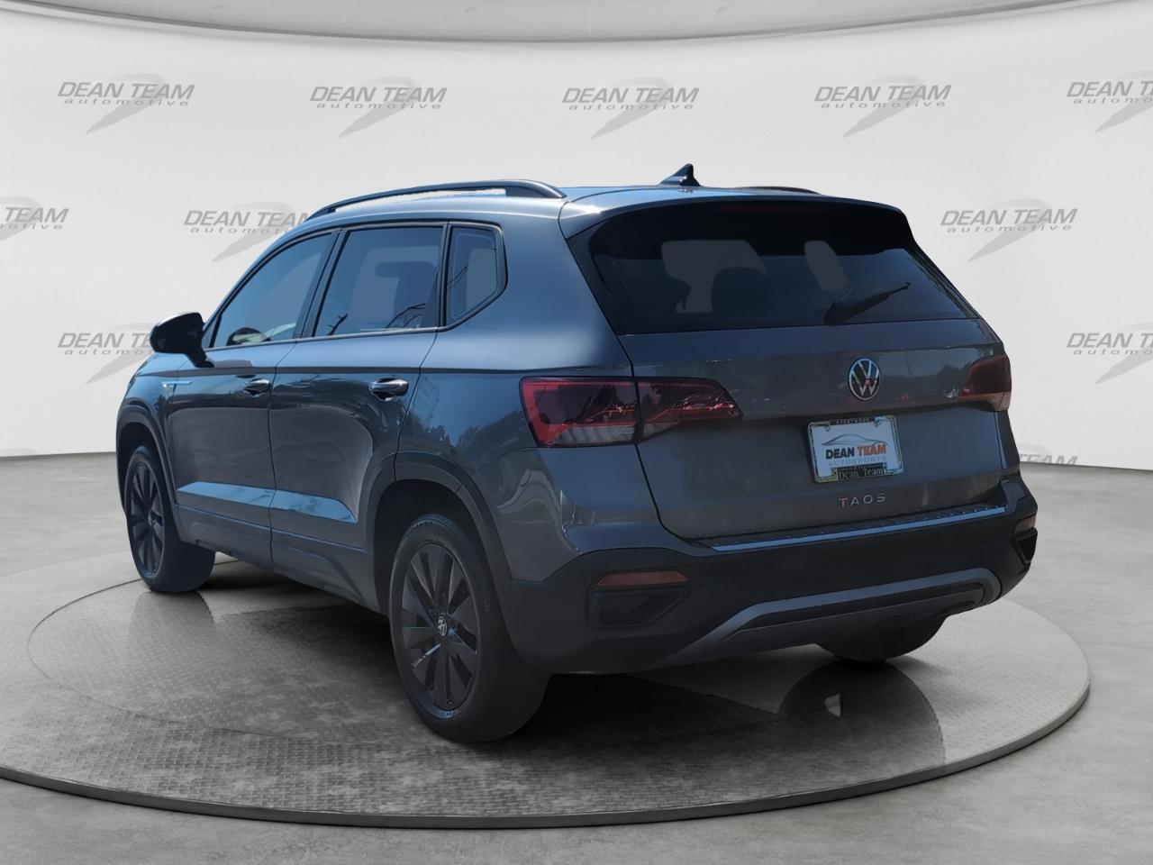 Volkswagen Taos S FWD 2022