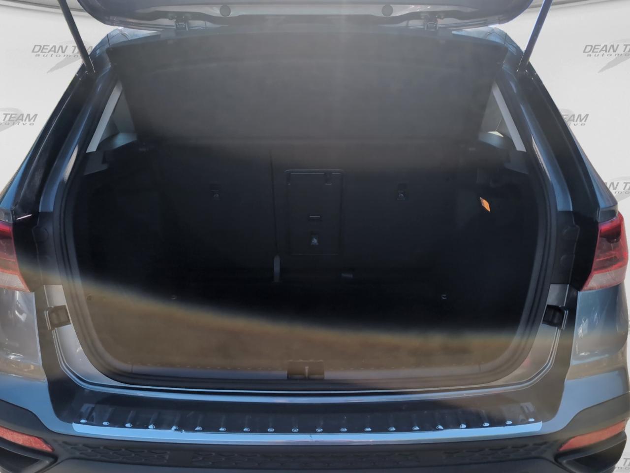 Volkswagen Taos S FWD 2022