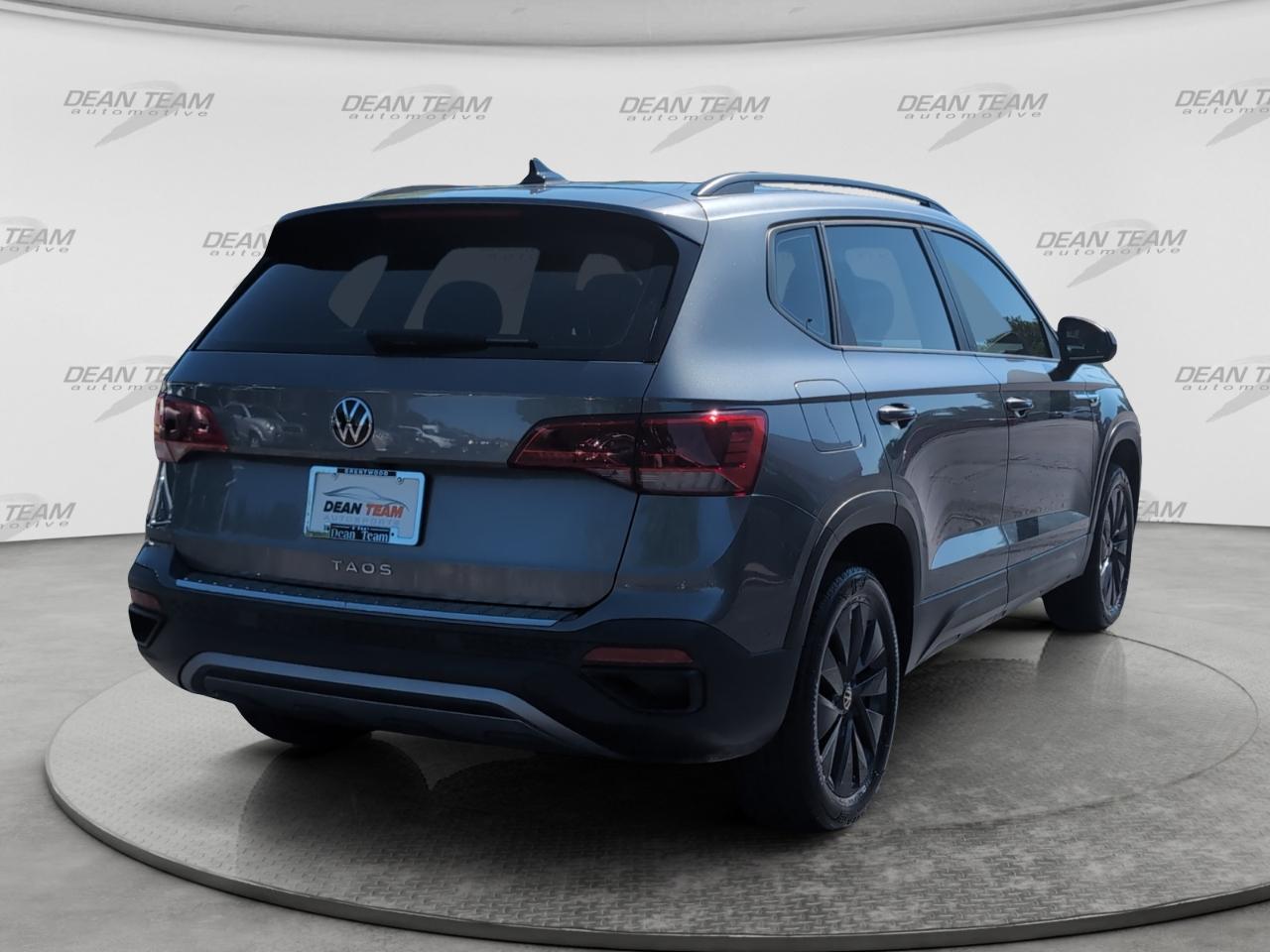 Volkswagen Taos S FWD 2022