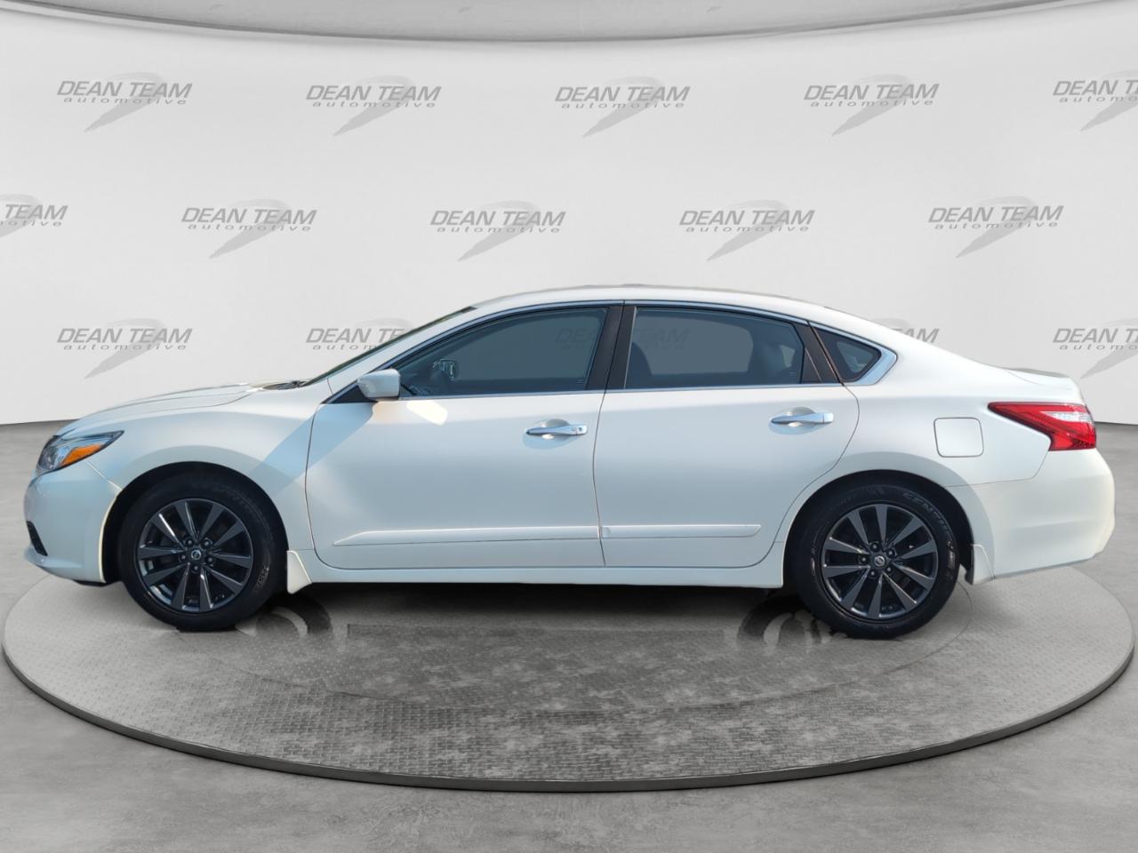 Nissan Altima 4dr Sdn I4 2.5 SV 2016