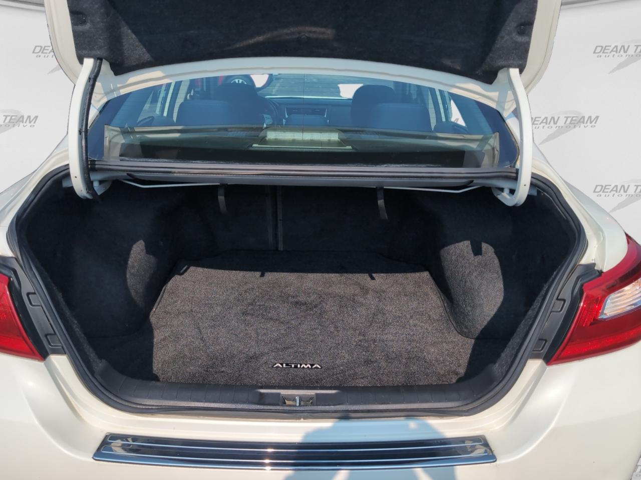 Nissan Altima 4dr Sdn I4 2.5 SV 2016