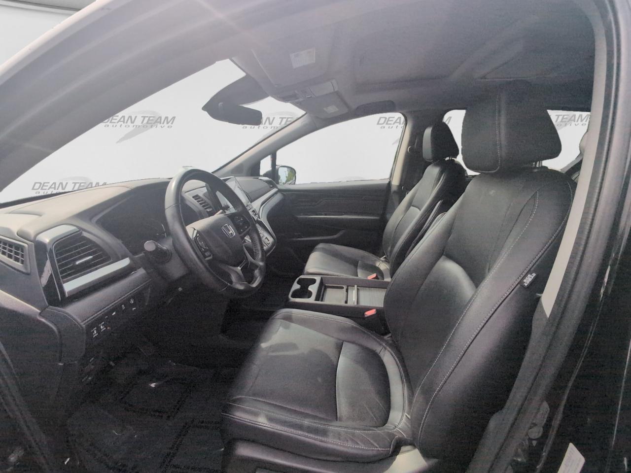 Honda Odyssey Touring Auto 2021