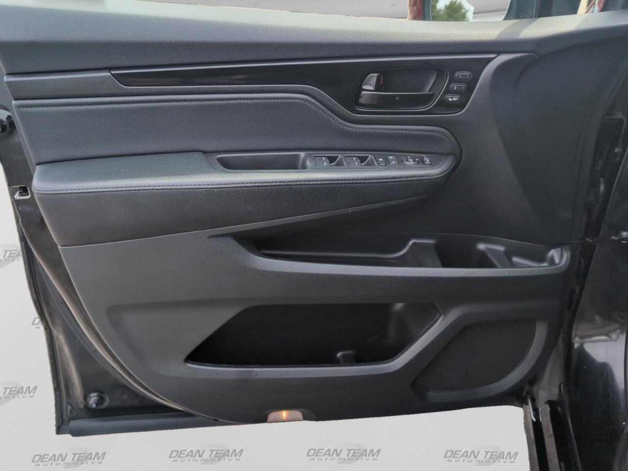 Honda Odyssey Touring Auto 2021